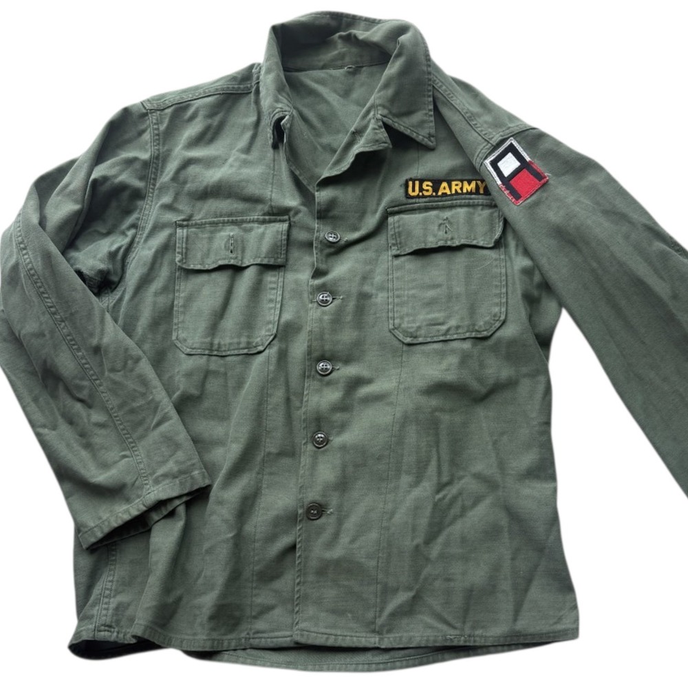 Vintage 1960s US Army OG-107 Cotton Sateen Utility Shirt First Army Patch Mens L